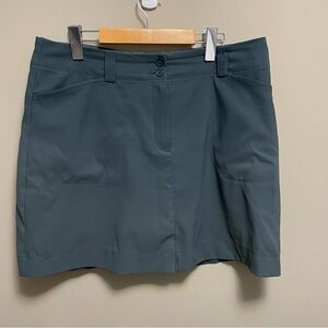 Nike Golf Dri Fit Skort Women’s Size 12 Green/Grey